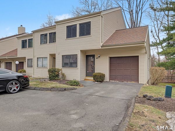 49 Deer, Unit 49, Bethel, CT 06801