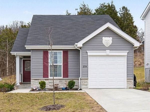 894 Black Bear Drive, House Springs, MO 63051