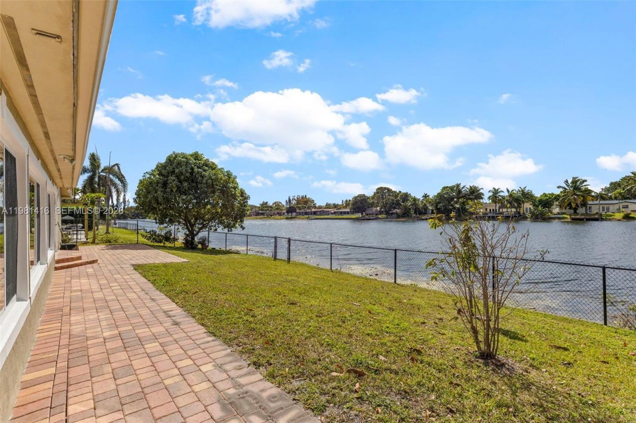 Please Call For Address, Pembroke Pines, FL 33026 Photo