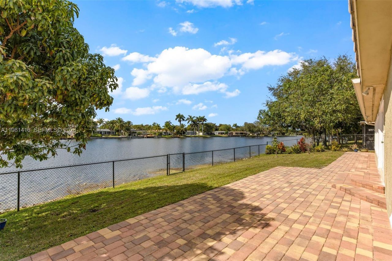 Please Call For Address, Pembroke Pines, FL 33026 Photo