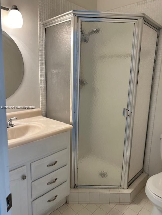 5103 NW 35th St , Unit 503, Lauderdale Lakes, FL 33319 Photo