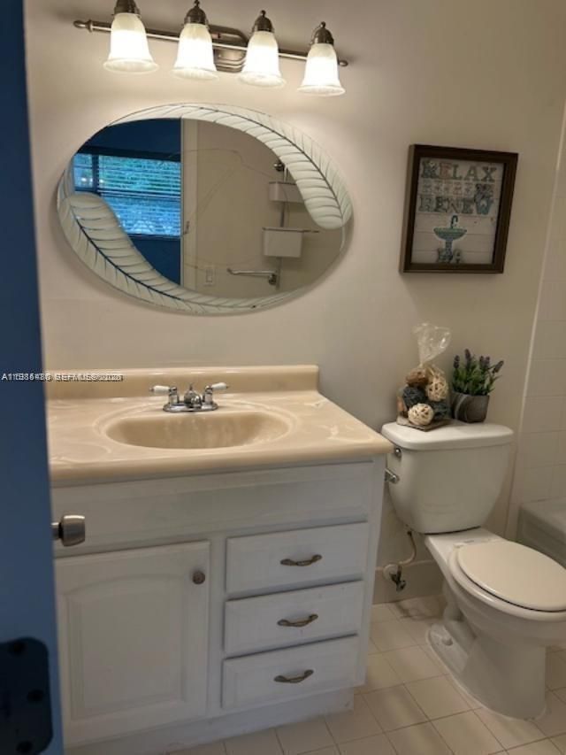 5103 NW 35th St , Unit 503, Lauderdale Lakes, FL 33319 Photo