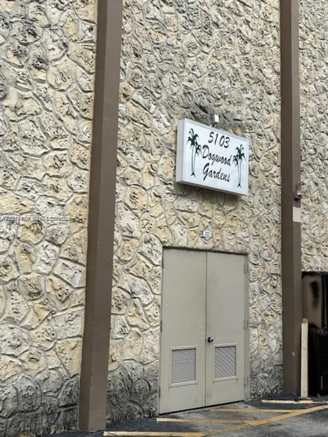 5103 NW 35th St , Unit 503, Lauderdale Lakes, FL 33319 Photo