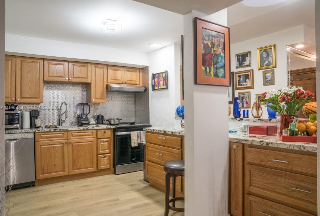 1800 S Ocean Blvd, Unit 301, Lauderdale by the Sea, FL 33062 Photo