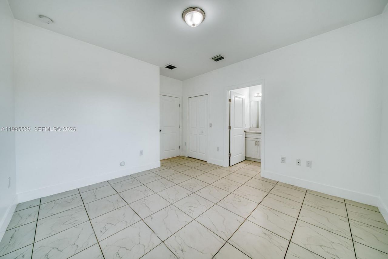 14708 NE 7th Ave, Unit 14708, Miami, FL 33161 Photo