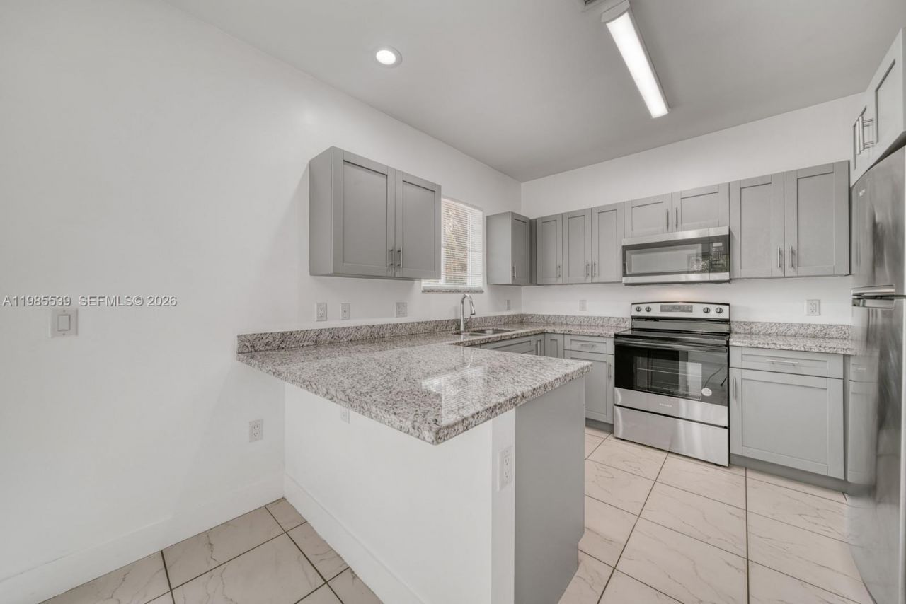 14708 NE 7th Ave, Unit 14708, Miami, FL 33161 Photo