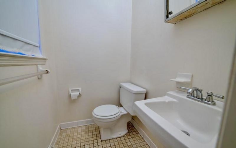 246 Columbia Drive Photo 18