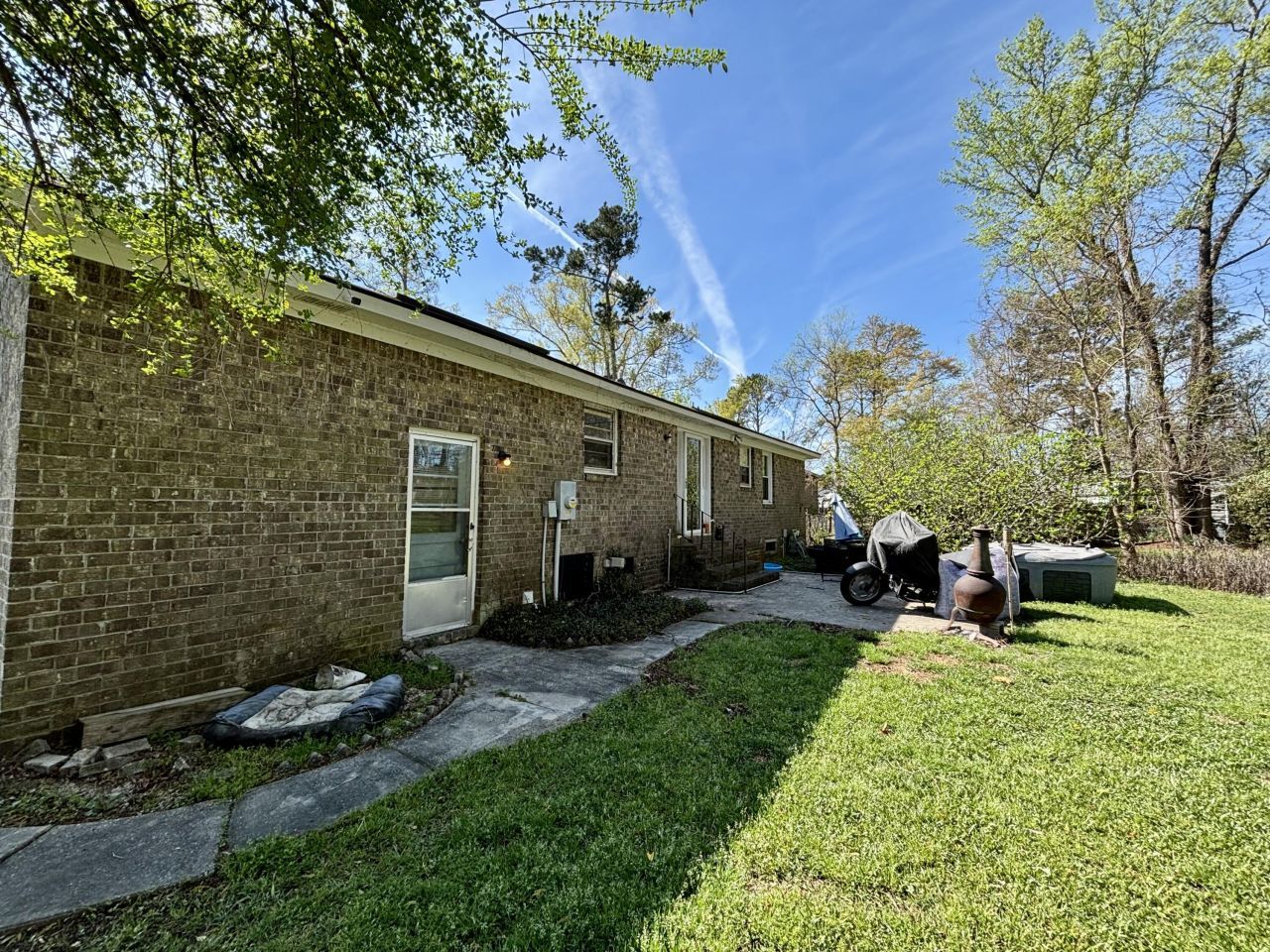 246 Columbia Drive Photo 21