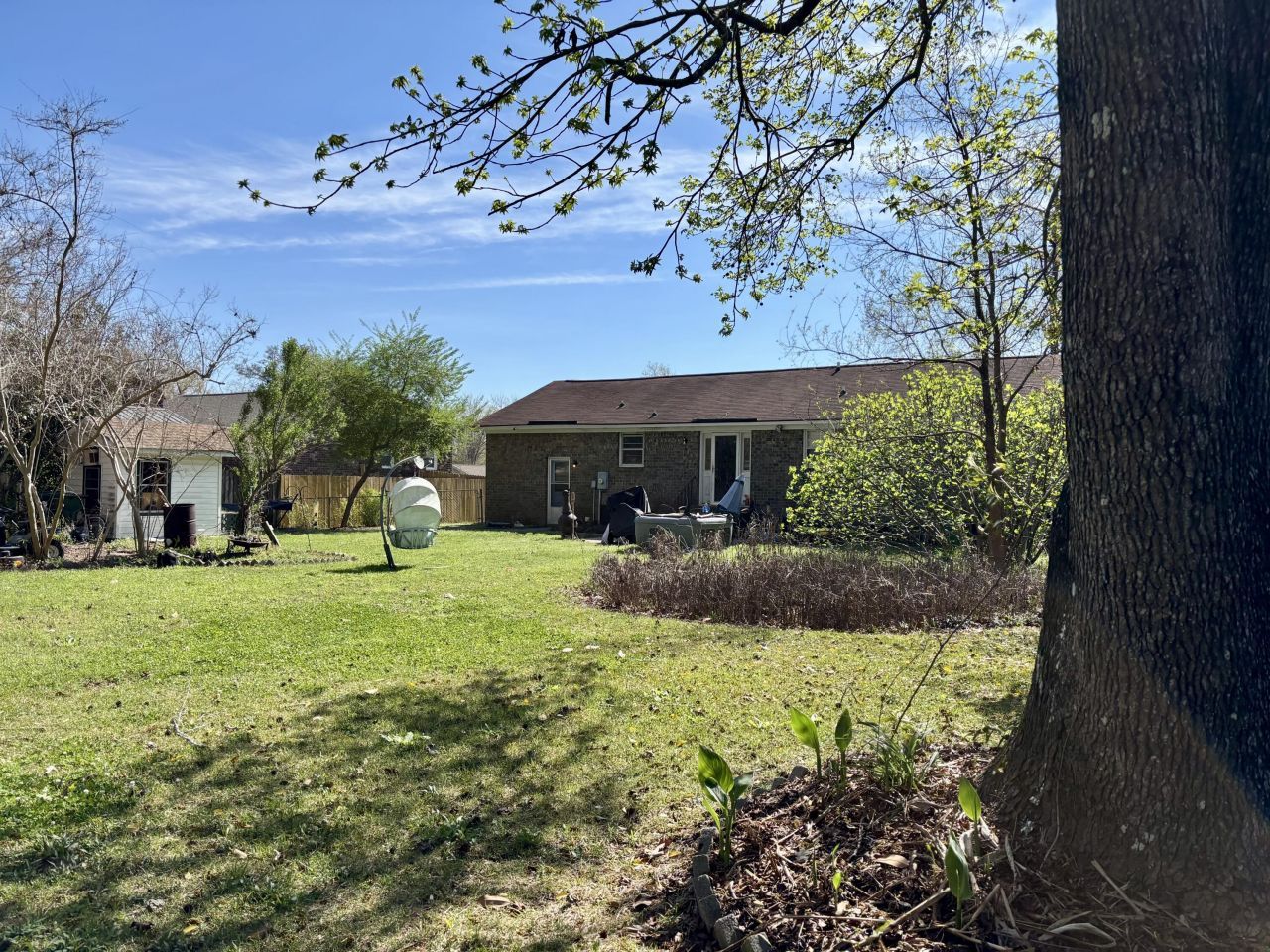 246 Columbia Drive Photo 22