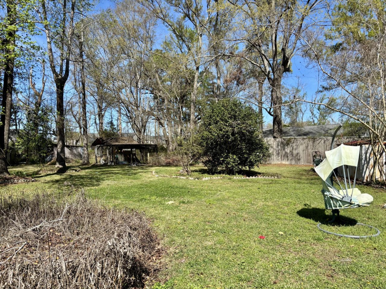 246 Columbia Drive Photo 23