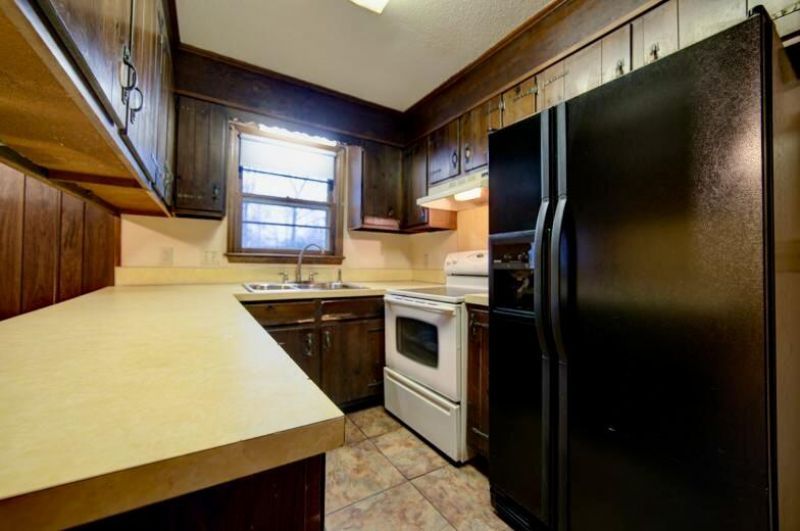 246 Columbia Drive Photo 8