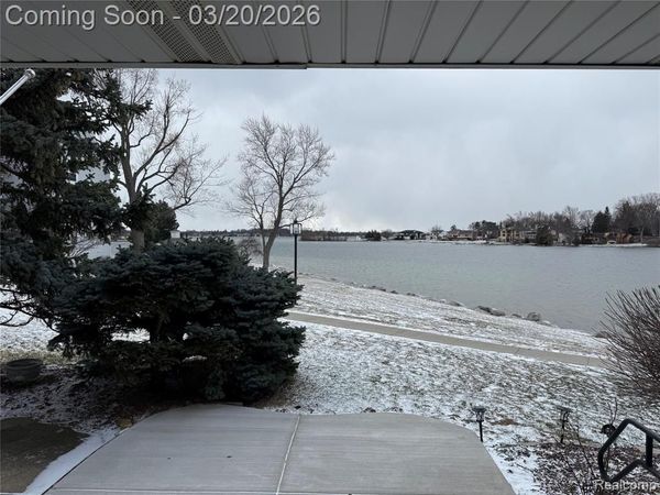 3553 Port Cove Drive, Waterford Twp, MI 48328