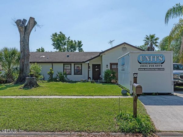 8439 BEAUTYBUSH Court, Jacksonville, FL 32244