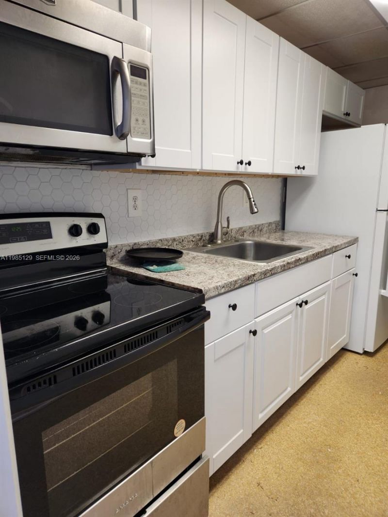 1450 NE 170th St , Unit 210, North Miami Beach, FL 33162 Photo