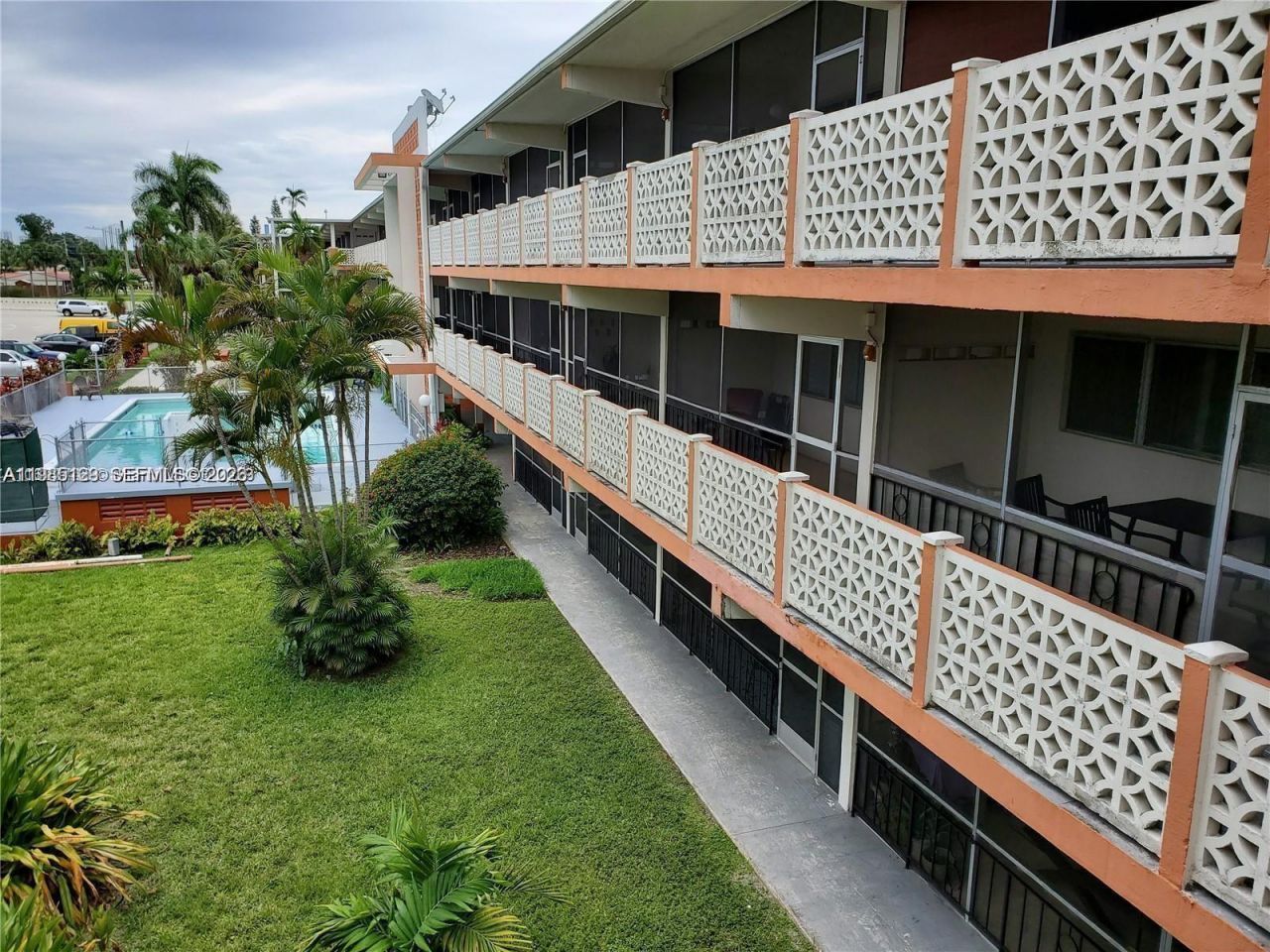 1450 NE 170th St , Unit 210, North Miami Beach, FL 33162 Photo