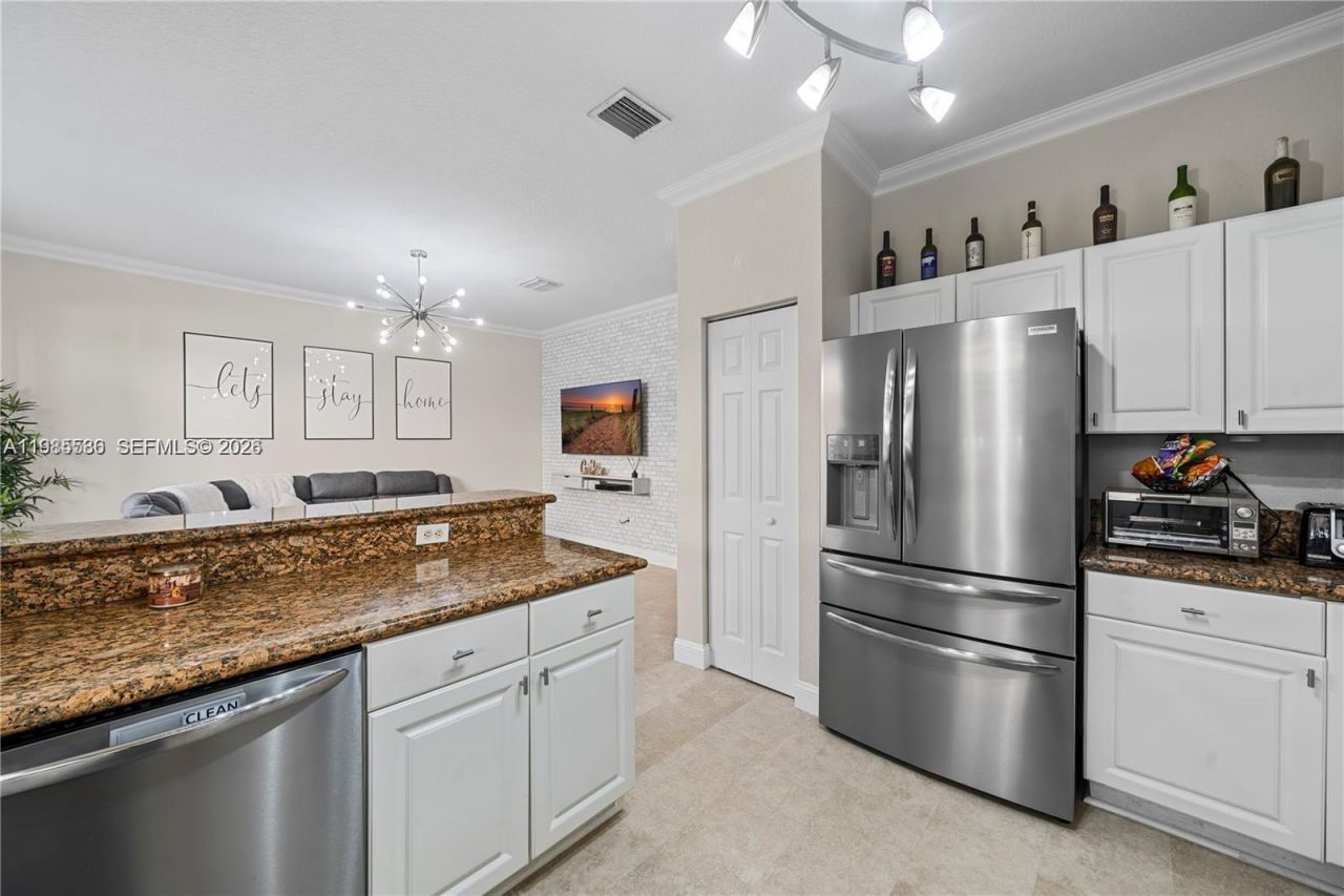 12826 SW 134th St, Miami, FL 33186 Photo