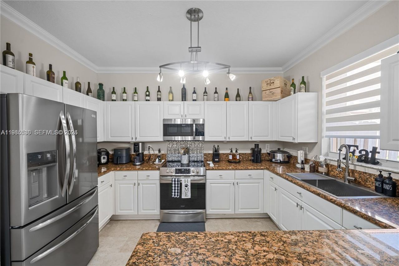 12826 SW 134th St, Miami, FL 33186 Photo