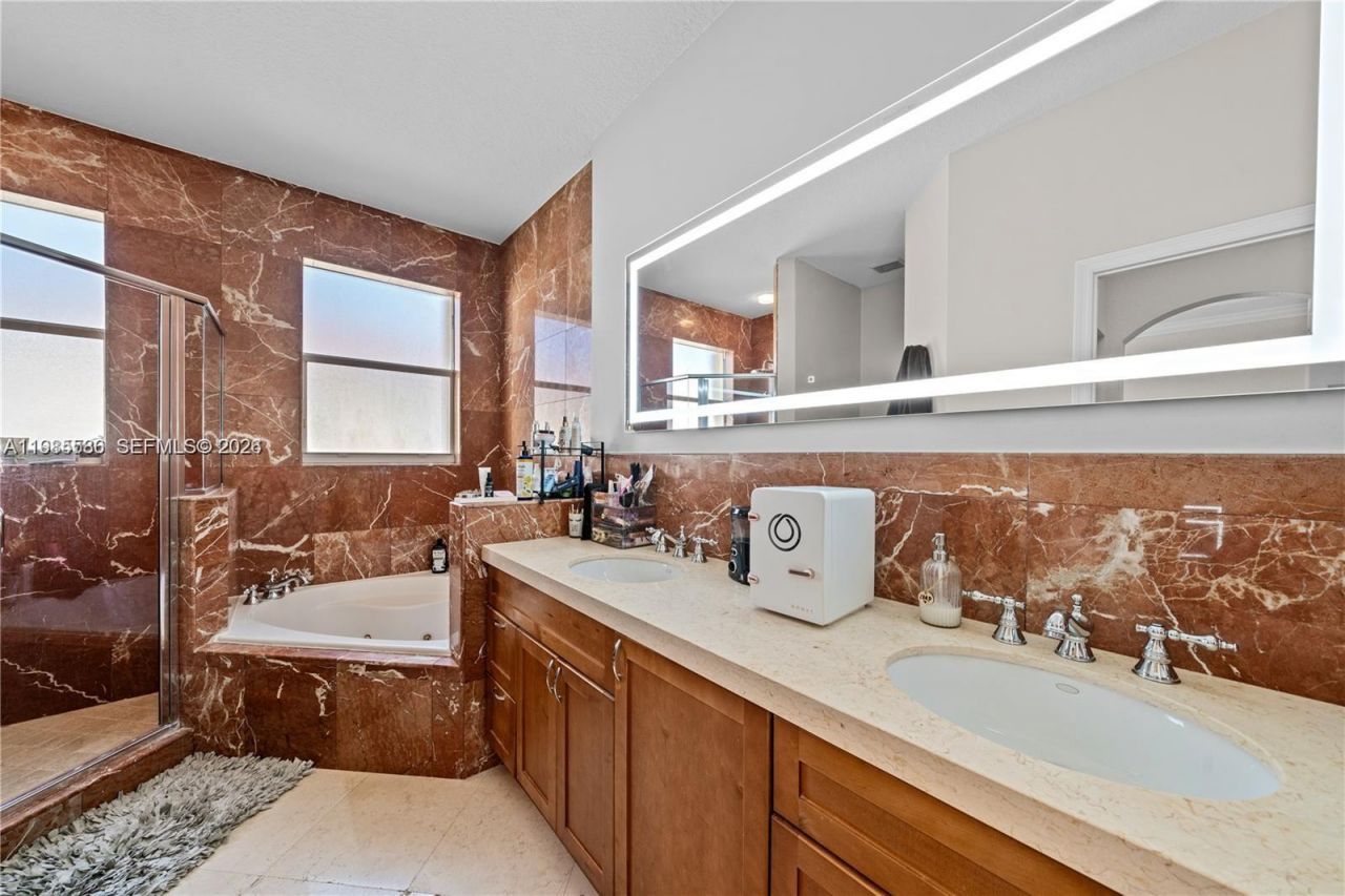 12826 SW 134th St, Miami, FL 33186 Photo