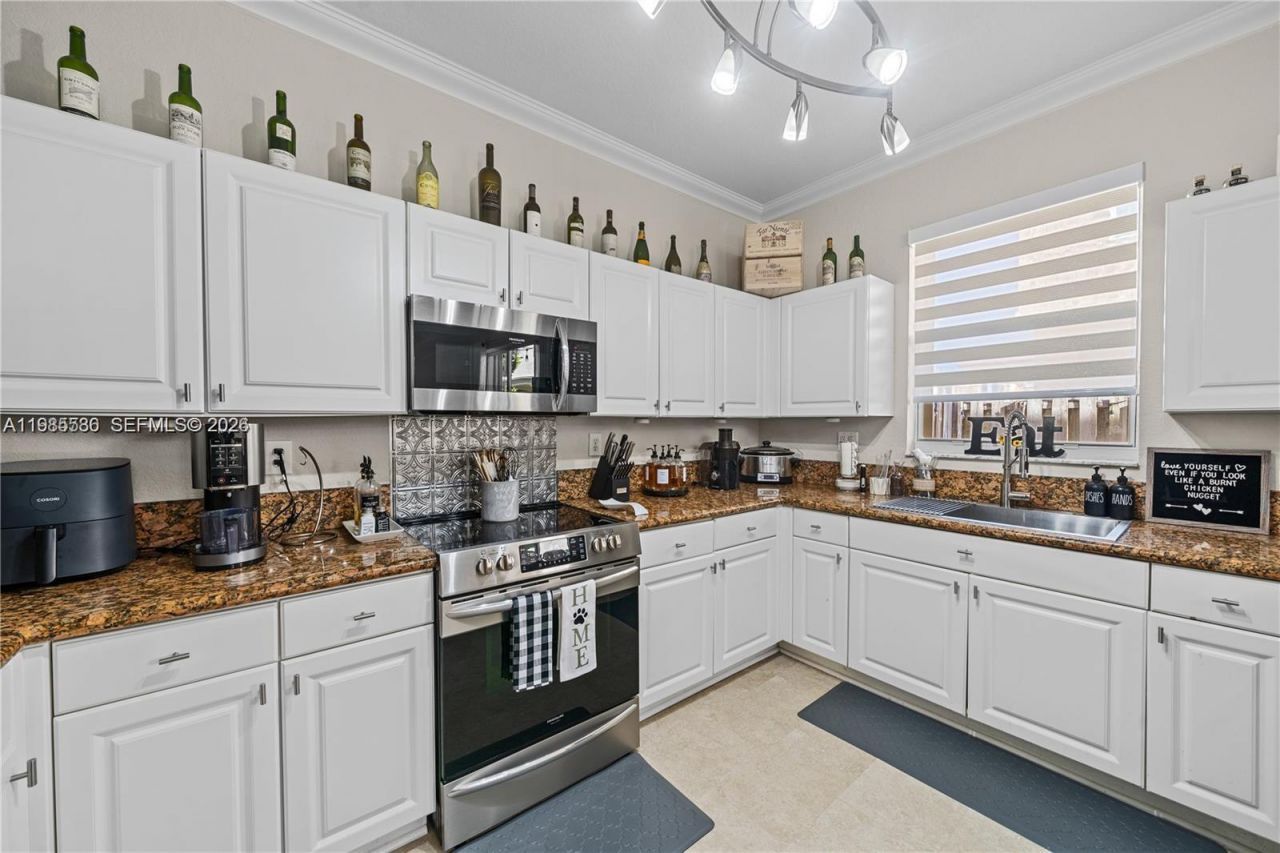 12826 SW 134th St, Miami, FL 33186 Photo