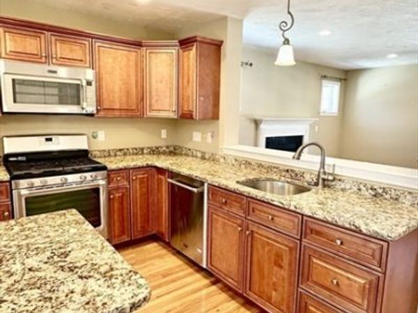 87 South St, Unit 87, Plainville, MA 02762