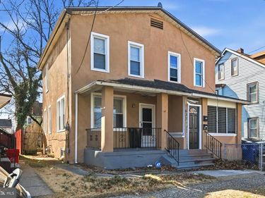 637 WALTON AVENUE, BEVERLY, NJ 08010