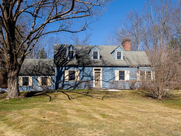 3985 Route 82 , Millbrook, NY 12545