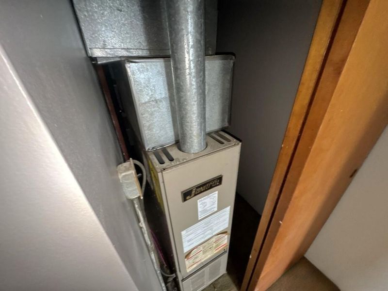 1288 Hart Road, Columbus, OH 43223 Photo 13