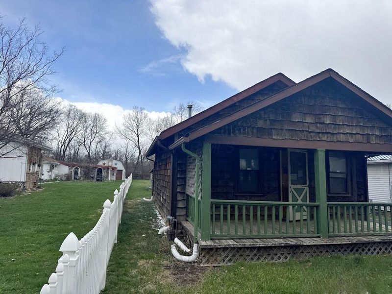 1288 Hart Road, Columbus, OH 43223 Photo 2