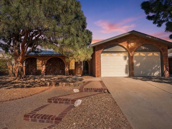 1012 Oro Real NE, Albuquerque, NM 87123