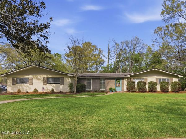 1508 Kimwood Circle, Jackson, MS 39211