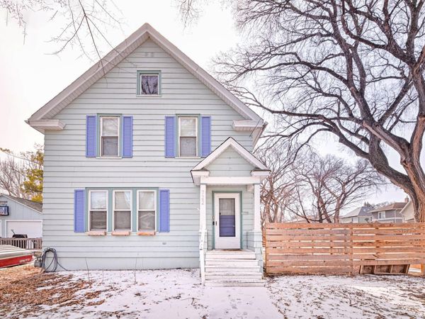 722 9th Avenue N, Fargo, ND 58102