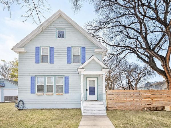 722 9th Avenue N, Fargo, ND 58102
