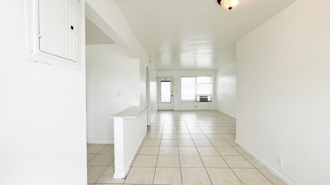 1241 W River Drive, Unit 7, Margate, FL 33063 Photo