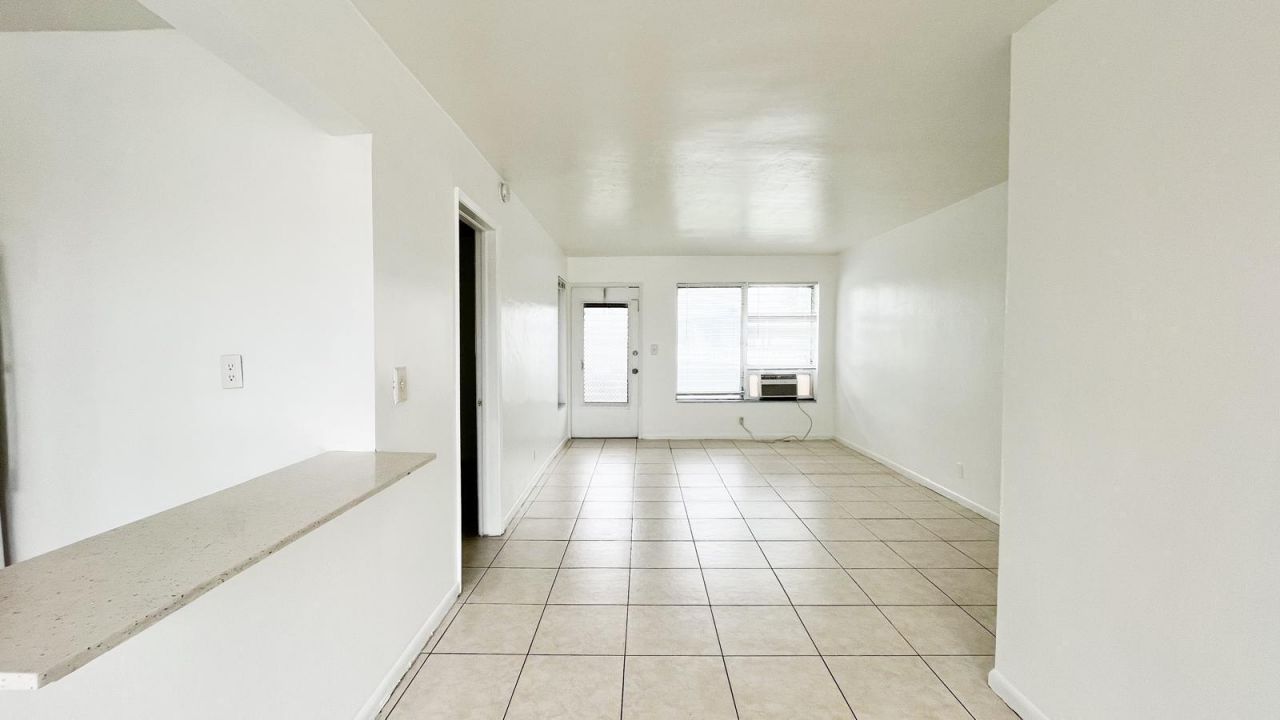 1241 W River Drive, Unit 7, Margate, FL 33063 Photo