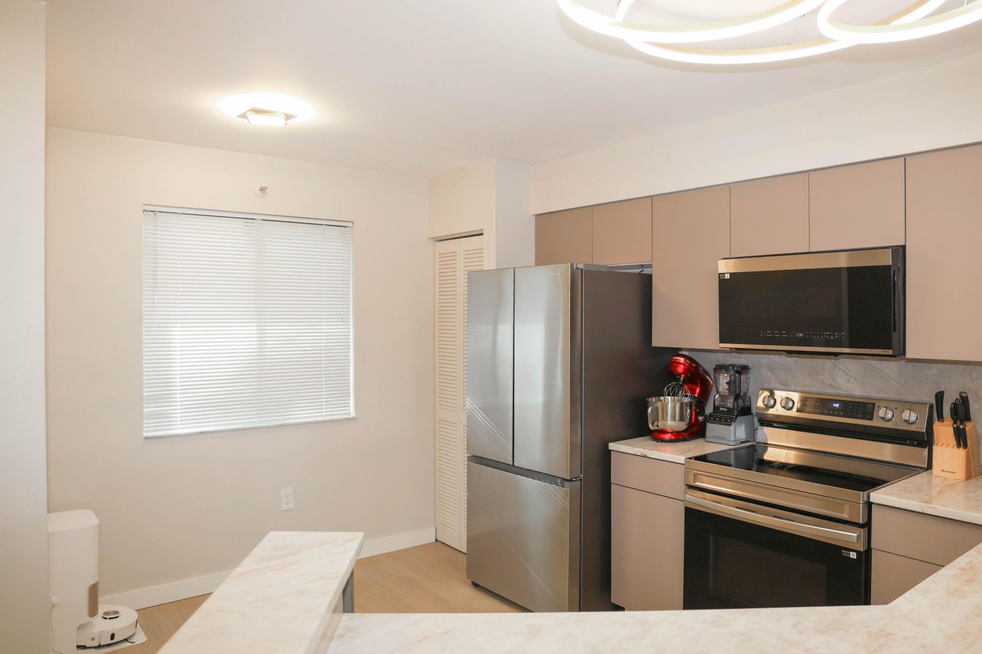 2334 S Cypress Bend Drive, Unit 202, Pompano Beach, FL 33069 Photo