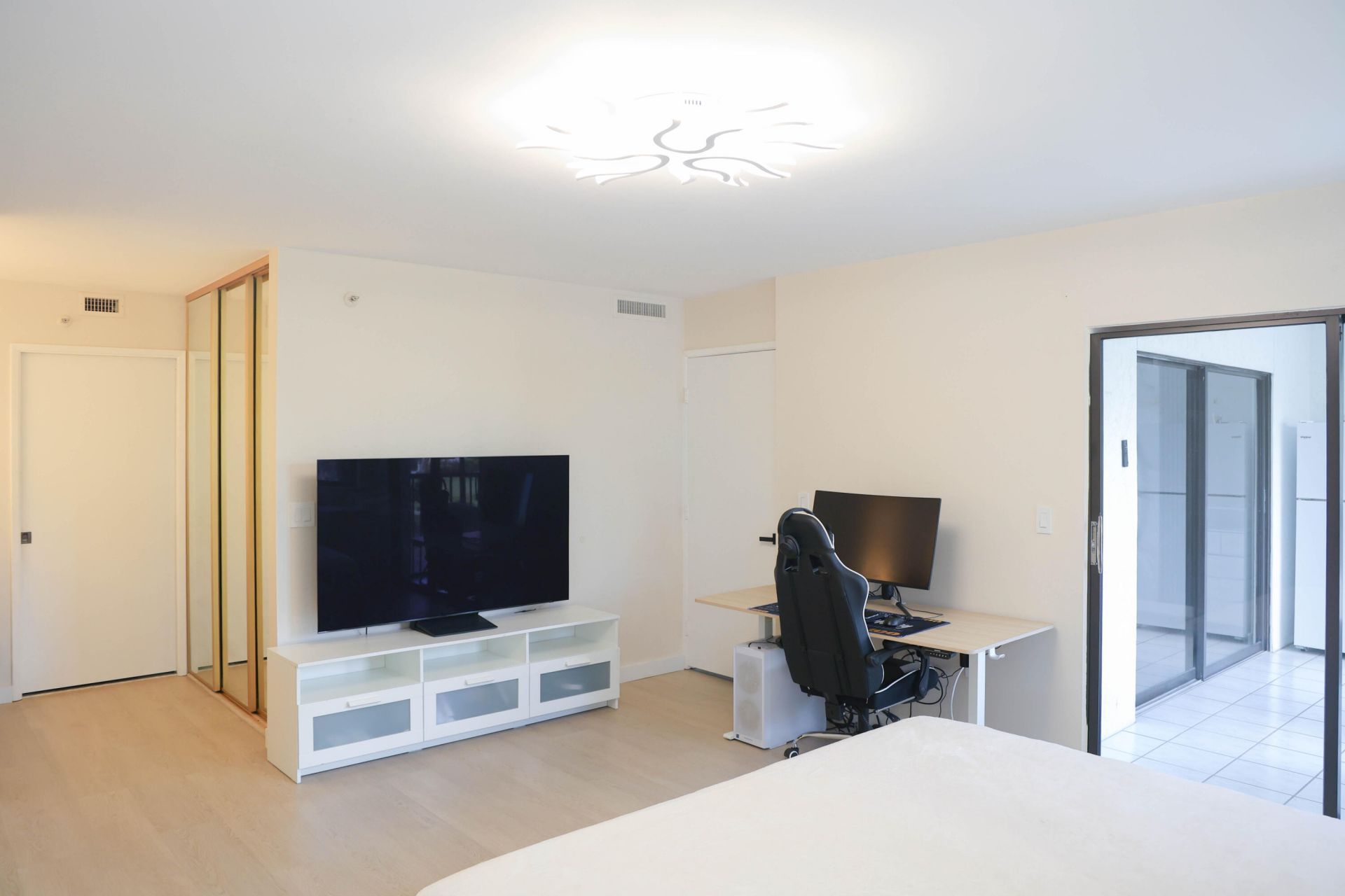 2334 S Cypress Bend Drive, Unit 202, Pompano Beach, FL 33069 Photo