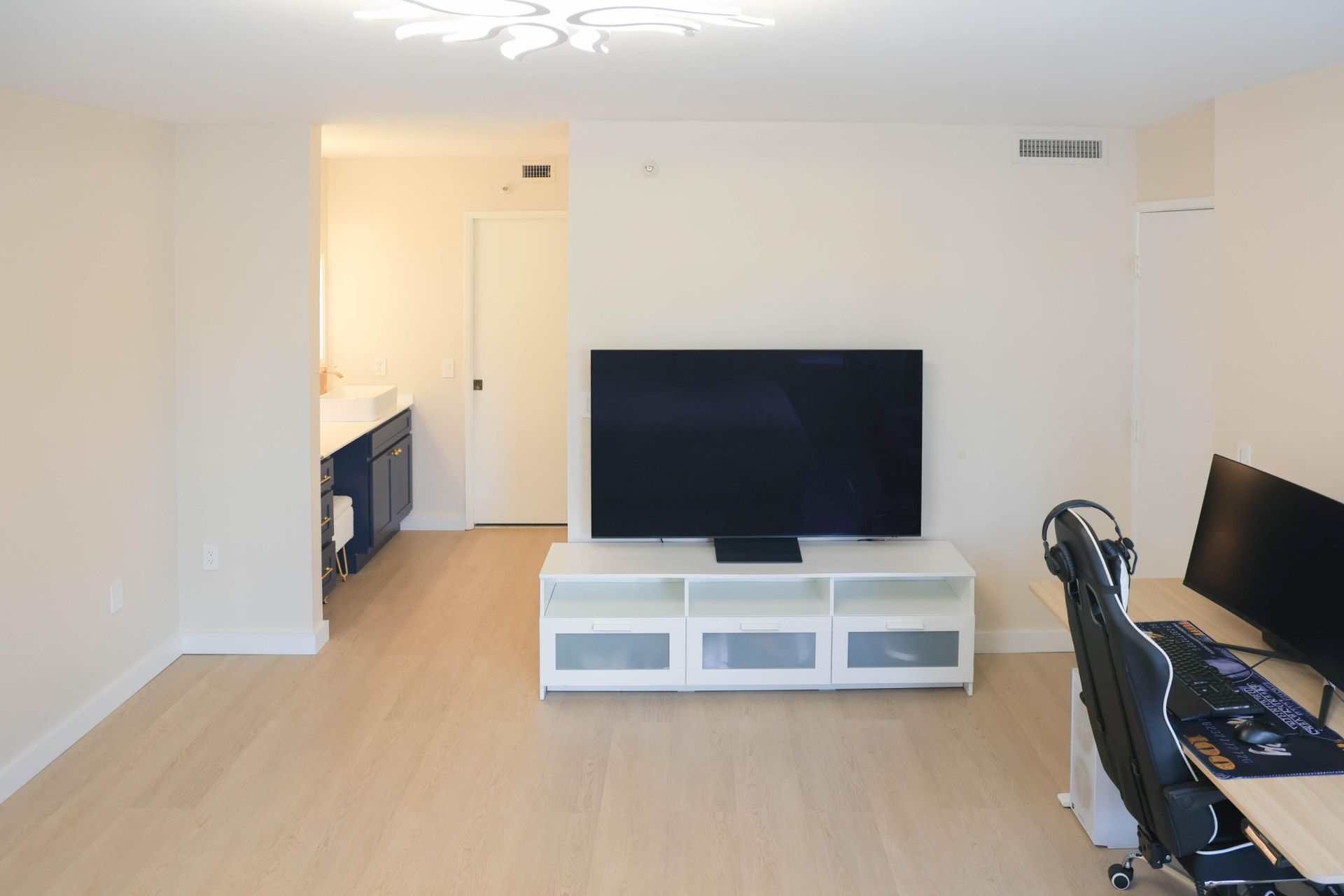 2334 S Cypress Bend Drive, Unit 202, Pompano Beach, FL 33069 Photo