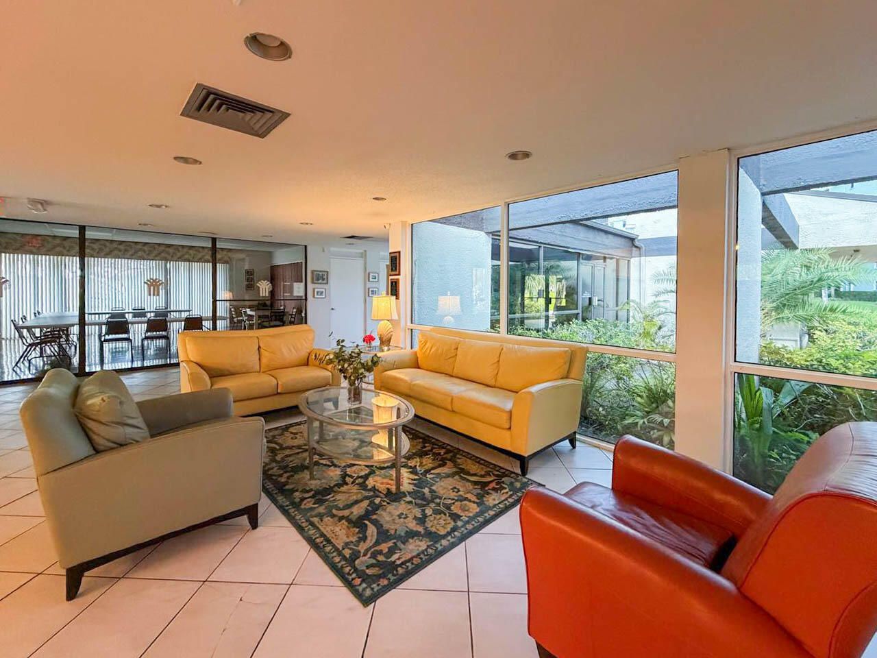 2334 S Cypress Bend Drive, Unit 202, Pompano Beach, FL 33069 Photo