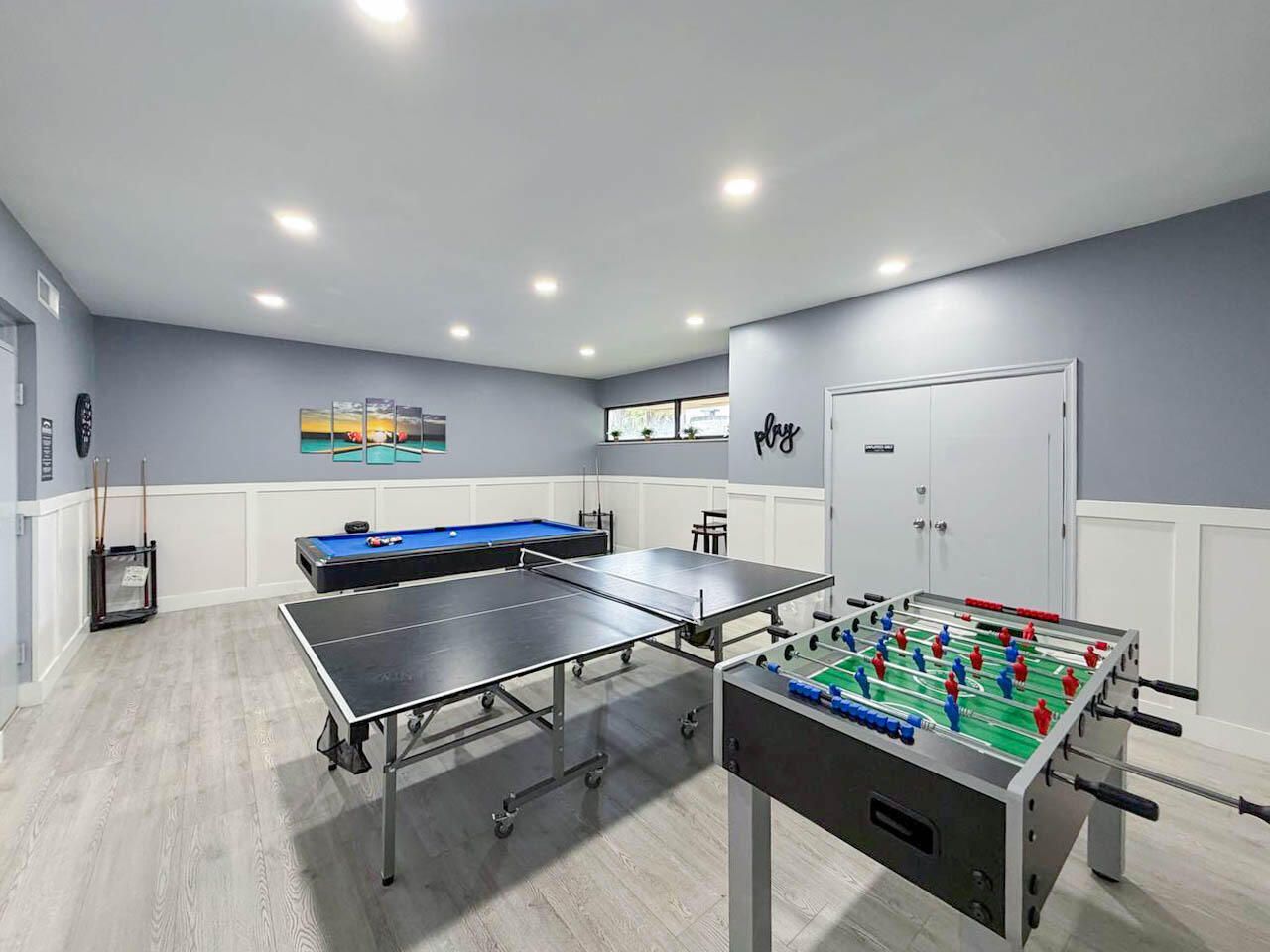 2334 S Cypress Bend Drive, Unit 202, Pompano Beach, FL 33069 Photo