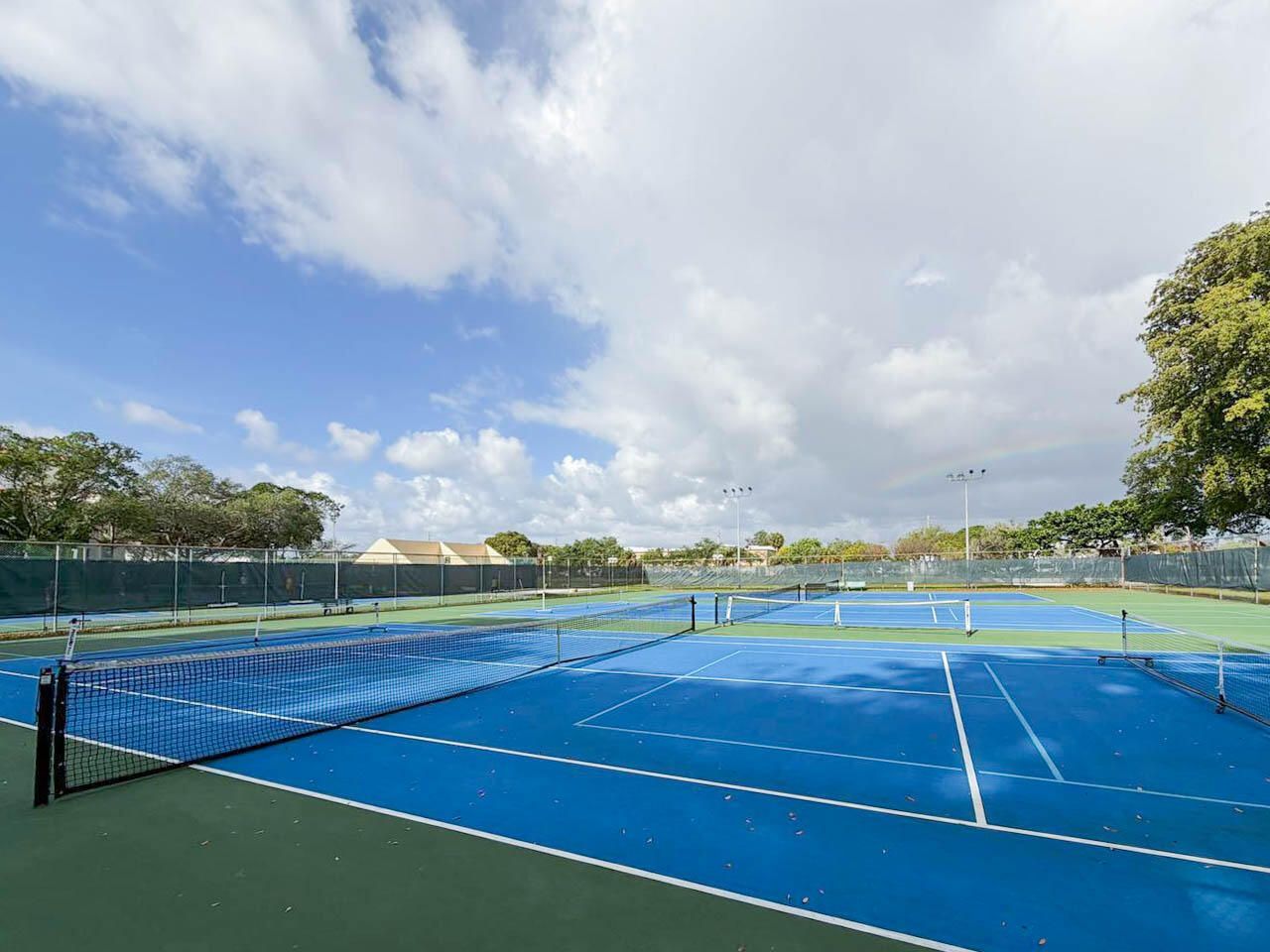 2334 S Cypress Bend Drive, Unit 202, Pompano Beach, FL 33069 Photo