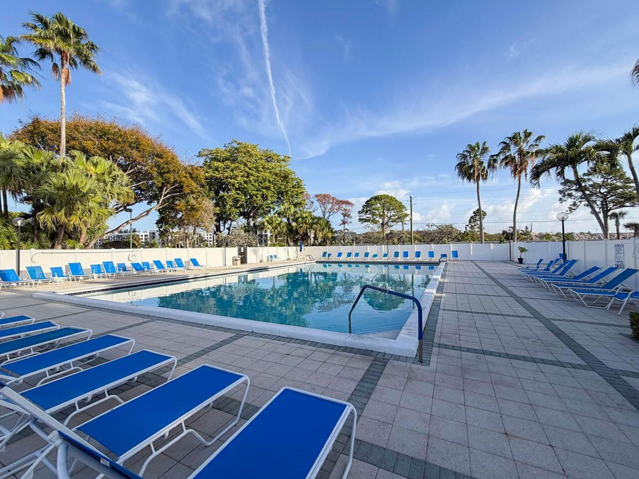 2334 S Cypress Bend Drive, Unit 202, Pompano Beach, FL 33069 Photo