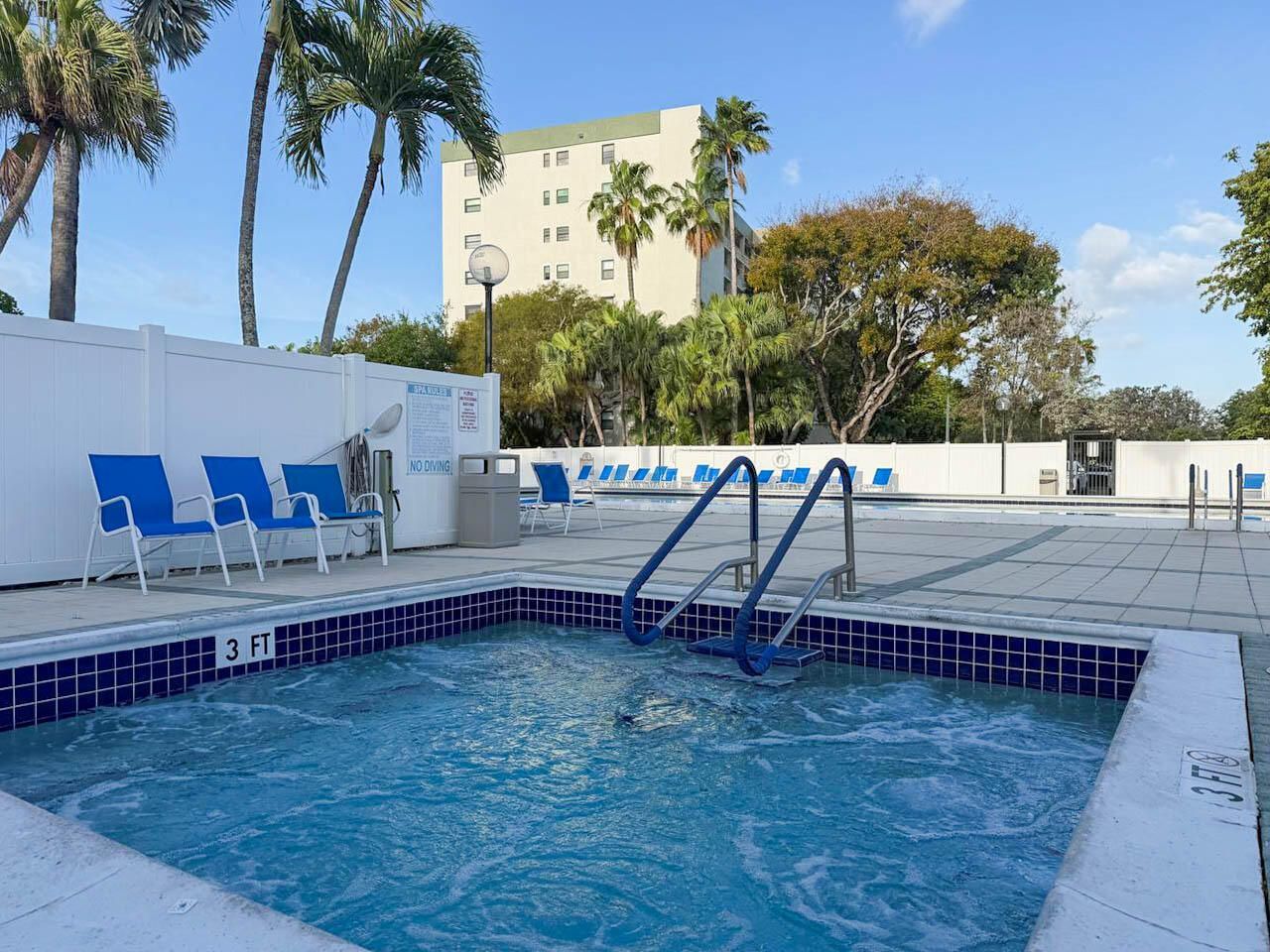 2334 S Cypress Bend Drive, Unit 202, Pompano Beach, FL 33069 Photo