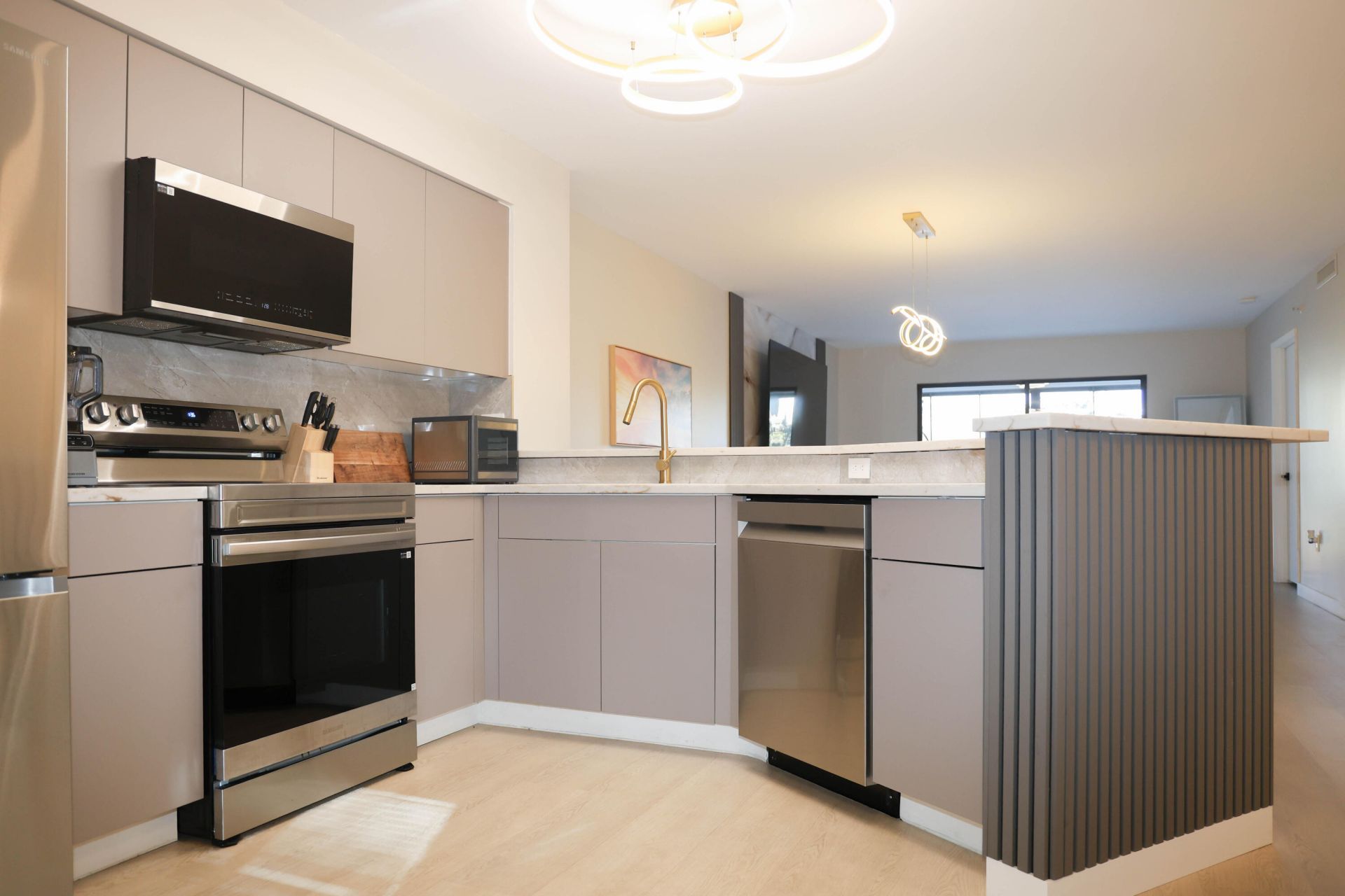 2334 S Cypress Bend Drive, Unit 202, Pompano Beach, FL 33069 Photo