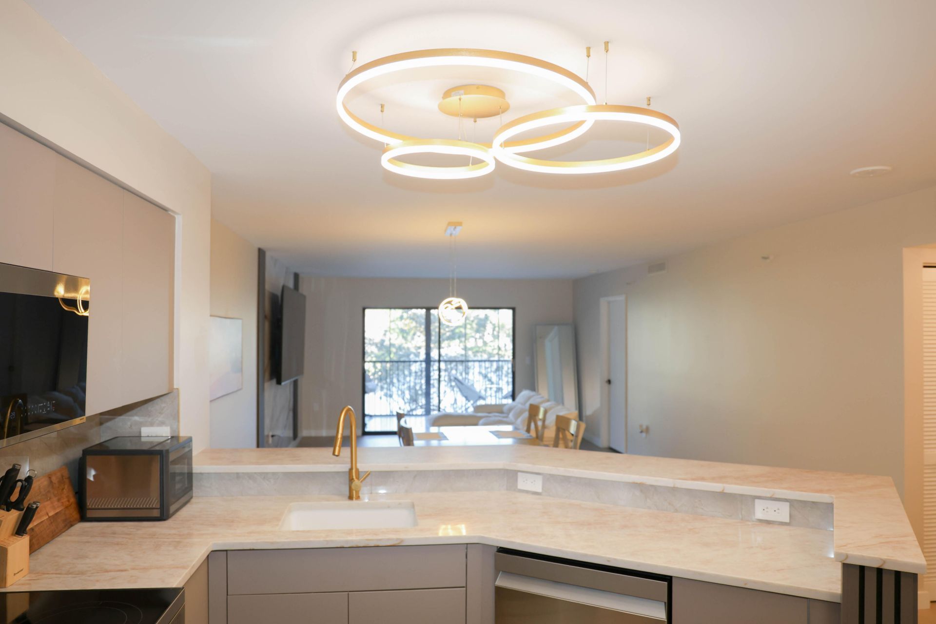 2334 S Cypress Bend Drive, Unit 202, Pompano Beach, FL 33069 Photo