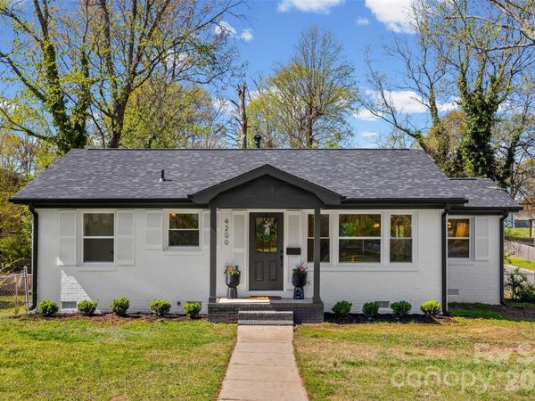 4200 Abbeydale Drive, Charlotte, NC 28205