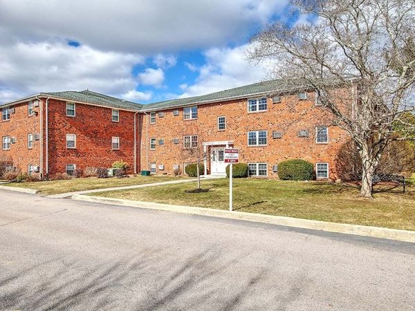 91 Pleasant St, Unit A6, Medfield, MA 02052