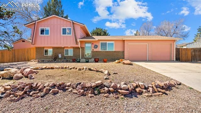 1660 Winnebago Road, Colorado Springs, CO 80915 Main Photo