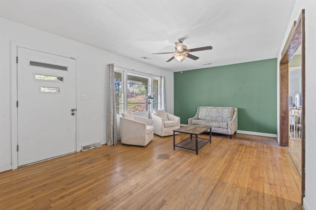 2090 Little Lamb Rd. Photo 16