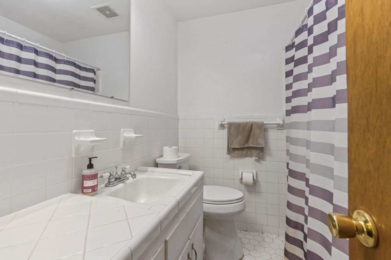 2090 Little Lamb Rd. Photo 23