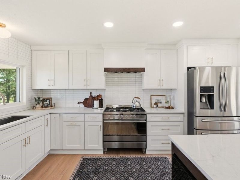 7572 Scenicview Drive, Independence, OH 44131 Photo 6